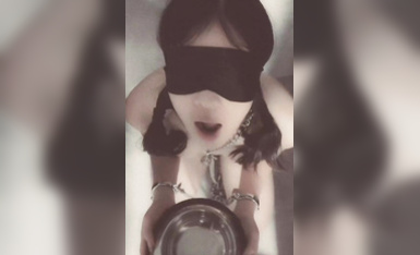 骚母狗喝尿
