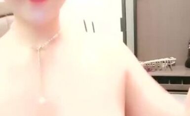 美女直播大秀
